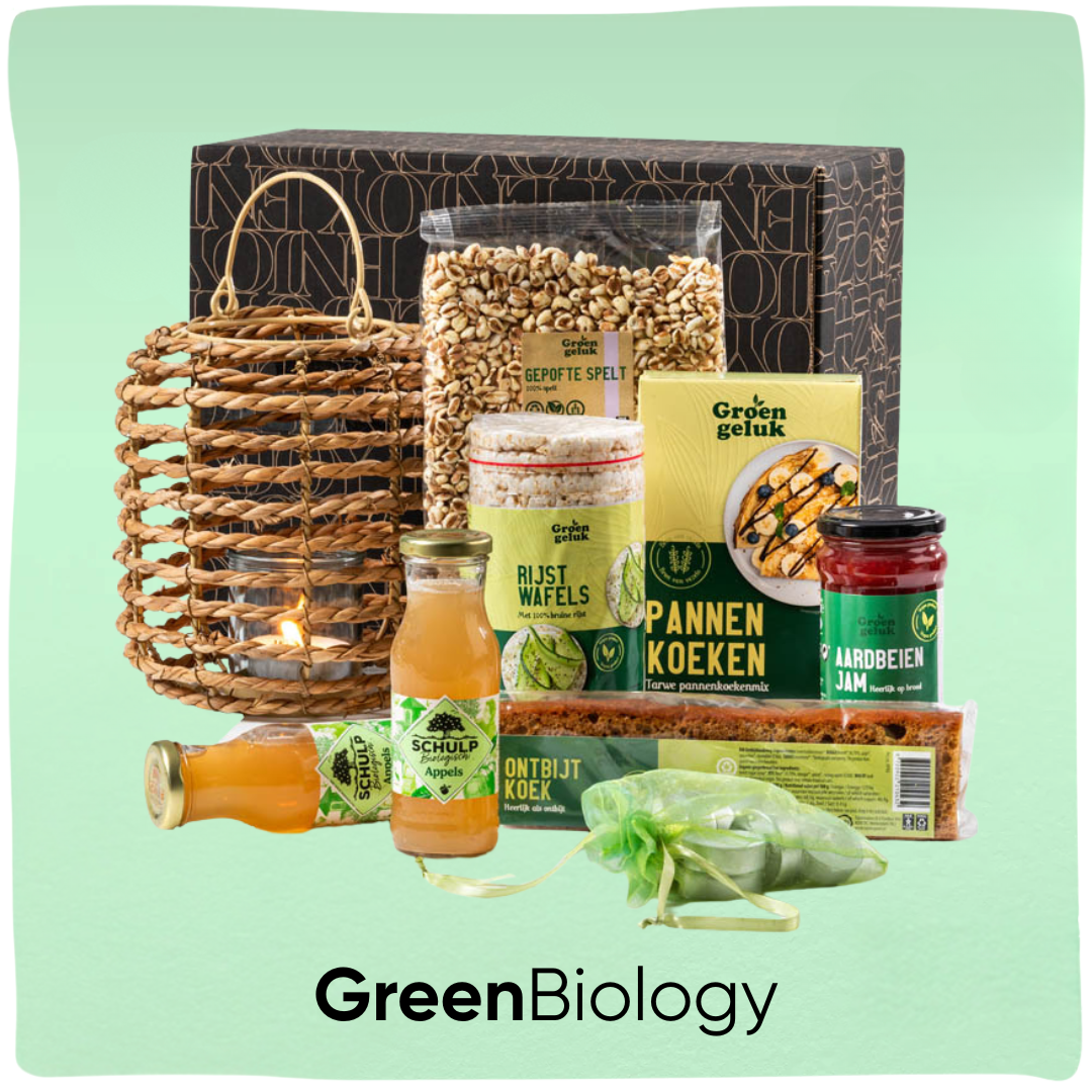 GreenBiology | Duurzaam kerstpakket met rieten lantaarn en bio ontbijtsnacks
