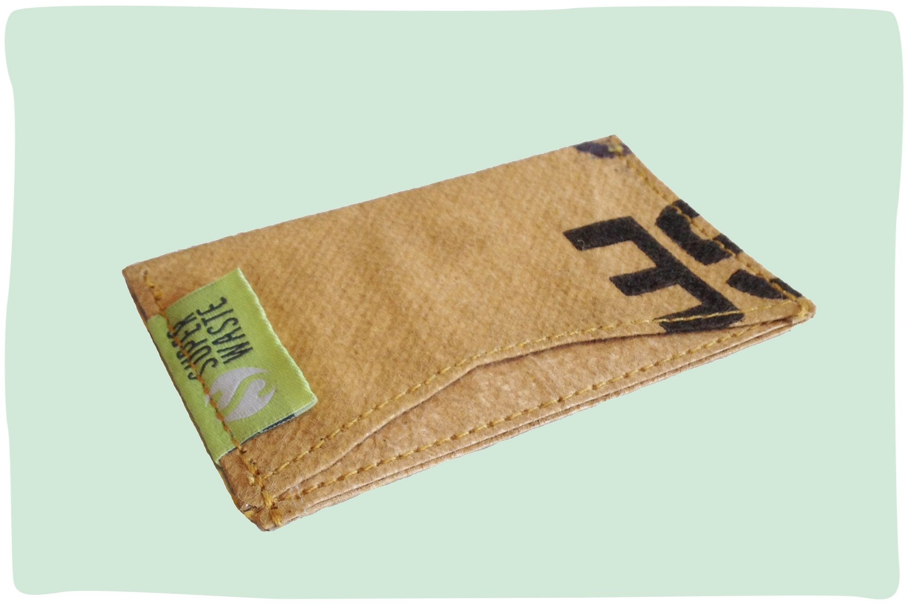 GreenCarry | Duurzame kaarthouder gemaakt van gerecyclede theezakken - GreenBetty